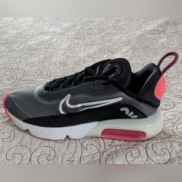Nike Air Max 2090 Sneakers - Picture 14 of 14